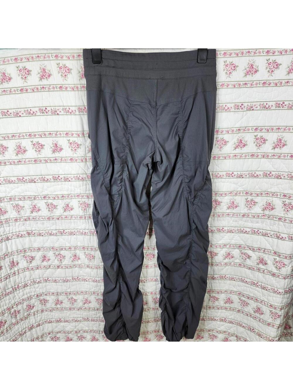 Lululemon Gray Drawstring Ruched Athletic Pants Small
